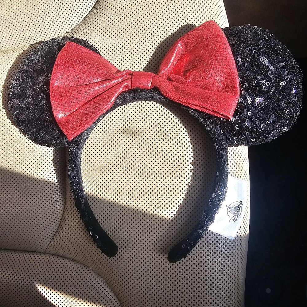 Disney Parks Minnie Mouse Headband Ears Black Sequin Ears Red Sequin Bow